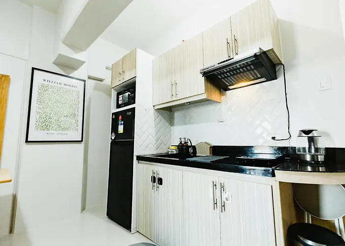 Resort-style Condo, Near Airport, Pool, Fast Wifi, Netflix&disney Apartamento *