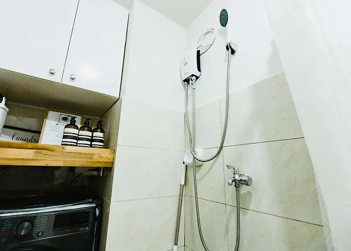 Resort-style Condo, Near Airport, Pool, Fast Wifi, Netflix&disney Apartamento *