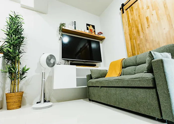 Resort-style Condo, Near Airport, Pool, Fast Wifi, Netflix&disney Apartamento Isla de Mactán